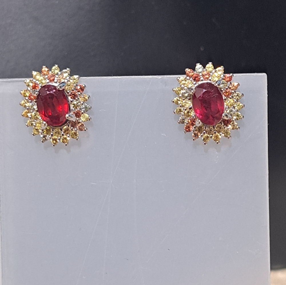 7x5mm Oval cut ruby w multicolored sapphire accent 925 w 14kwgp NWT